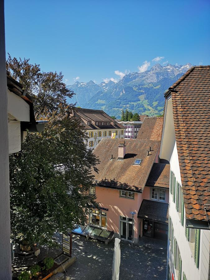 Hotel Restaurant Goldener Schluessel Altdorf Exterior foto